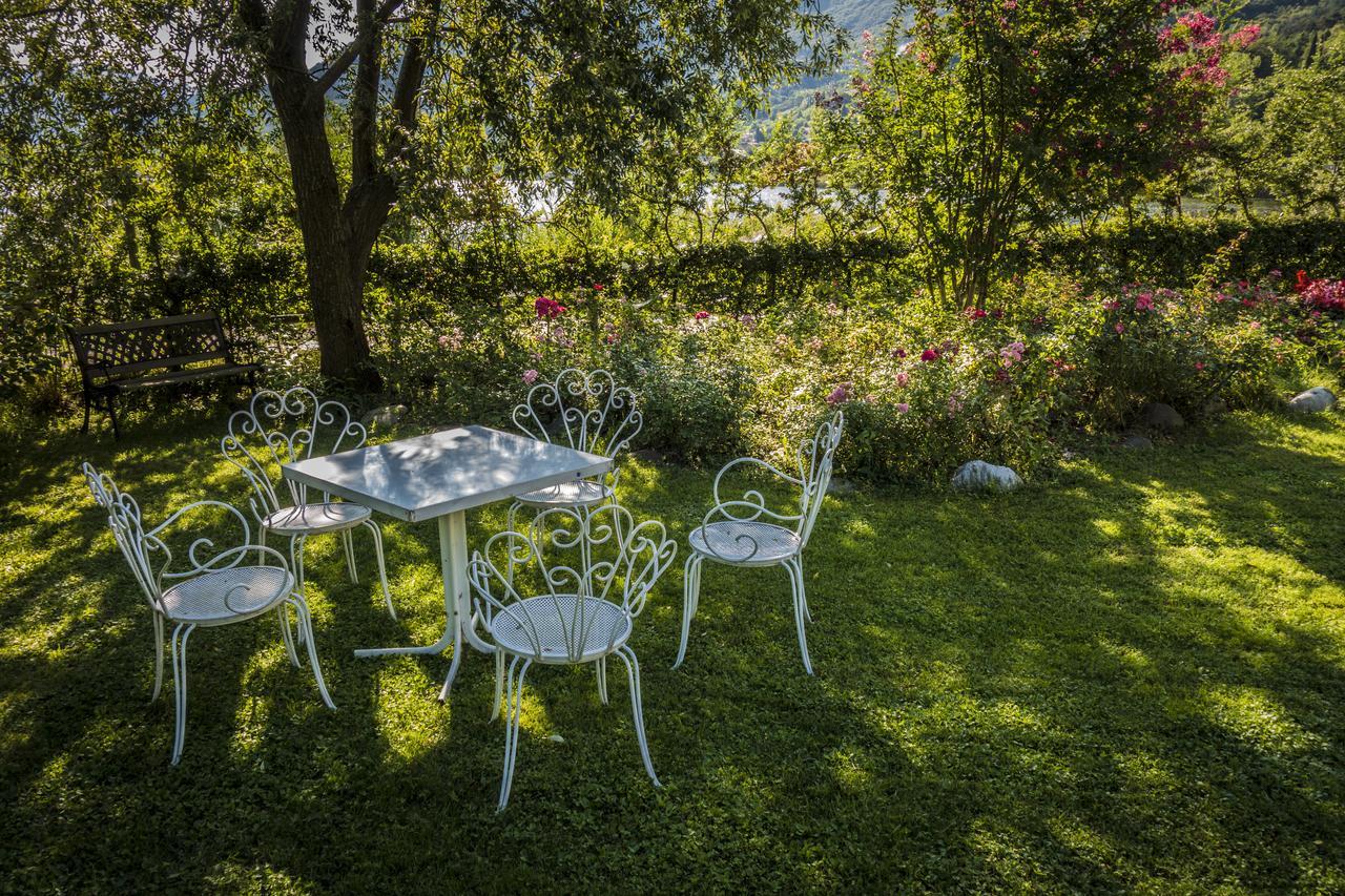 Albergo La Romanella Spinone Al Lago Exterior foto